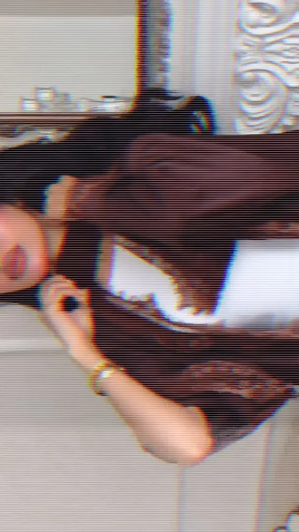 قطعة أنيقة مزينة بالدانتيل